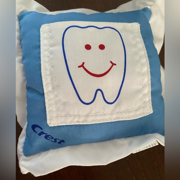 Tooth fairy pocket pillow 🦷 - Picture 2 of 4